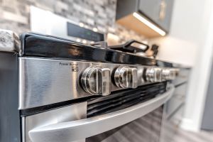 Hvordan gør man sin ovn ren?